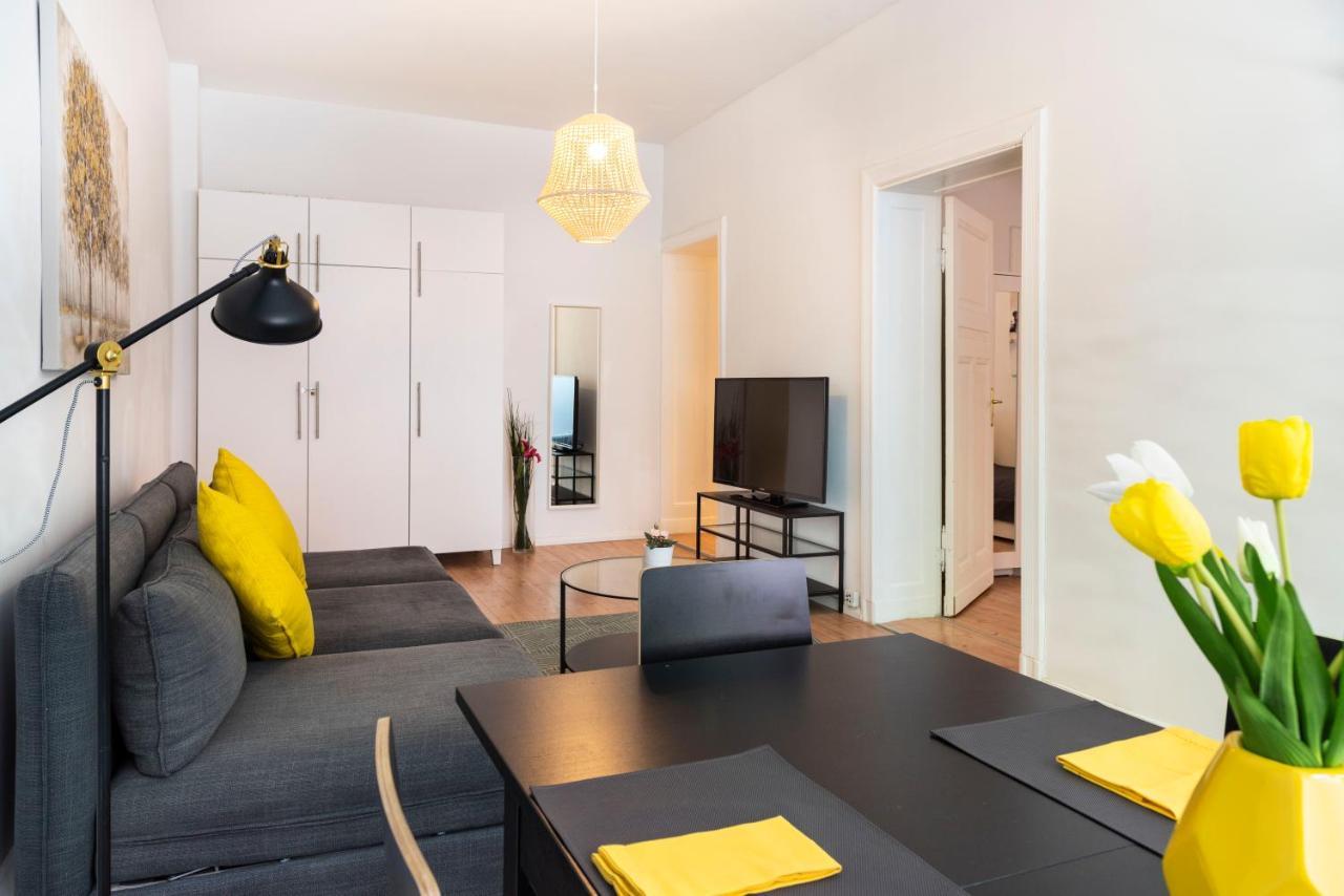 Freshly Renovated 2Br&Lr+Walk-In Rainshower Appartamento Berlino Esterno foto